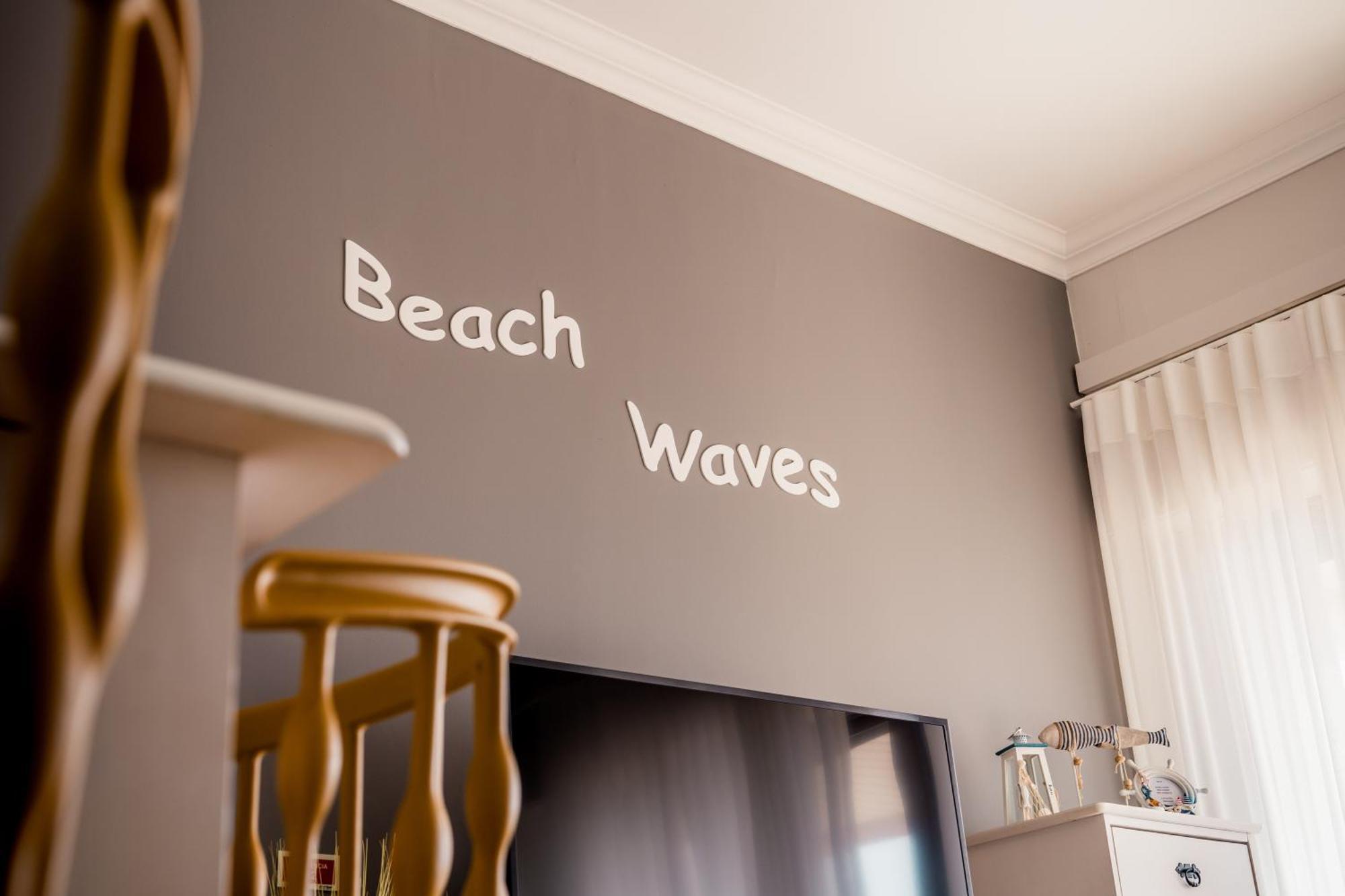 Beach Waves Ponta Delgada  Exterior photo